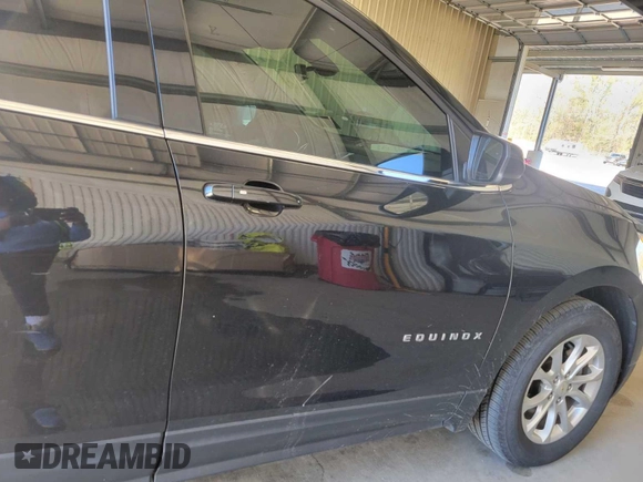 2020 Chevrolet Equinox LT z VIN 2GNAXJEV5L6233921, wystawiony jako IAAI lot #42466454 z przebiegiem 64 667 mil mil oraz . Historia ofert i sprzedaży dostępna na DreamBid. Obrazek 25.