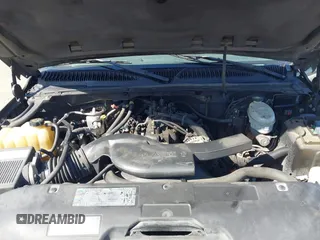 2003 Chevrolet Suburban LT z VIN 3GNFK16T43G175581, wystawiony jako IAAI lot #41584032 z przebiegiem Nie podano mil oraz . Historia ofert i sprzedaży dostępna na DreamBid. Obrazek 10.