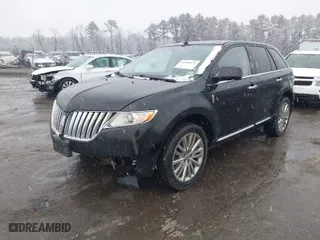 2011 Lincoln MKX with VIN 2LMDJ8JK9BBJ17736, listed as a IAAI auction lot 41508676 with 159,397 mi miles. Bid and sale history available at carsss.com. Image 2.