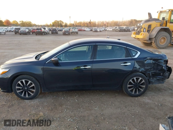 2018 Nissan Altima 2.5 S with VIN 1N4AL3AP0JC252006, listed as a IAAI auction lot 40632218 with 103,865 mi miles. Bid and sale history available at carsss.com. Image 14.