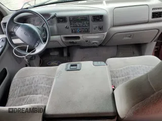 2000 Ford F-250 XL with VIN 1FTNX20S7YED38282, listed as a Copart auction lot 58748425 with 211,080 mi miles and Salvage title. Bid and sale history available at DreamBid. Image 8.