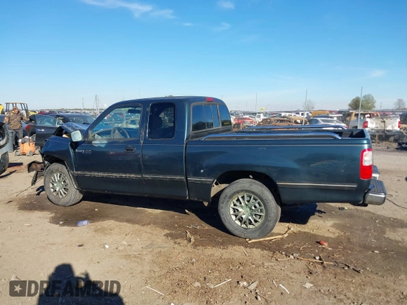 1996 Toyota T100 DX z VIN JT4TN12D4T0016257, wystawiony jako IAAI lot #40964830 z przebiegiem 121 817 mil mil oraz . Historia ofert i sprzedaży dostępna na DreamBid. Obrazek 14.