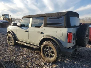 2021 Ford Bronco with VIN 1FMDE5BH2MLA90013, listed as a Copart auction lot 82587383 with 25,521 mi miles. Bid and sale history available at carsss.com. Image 2.