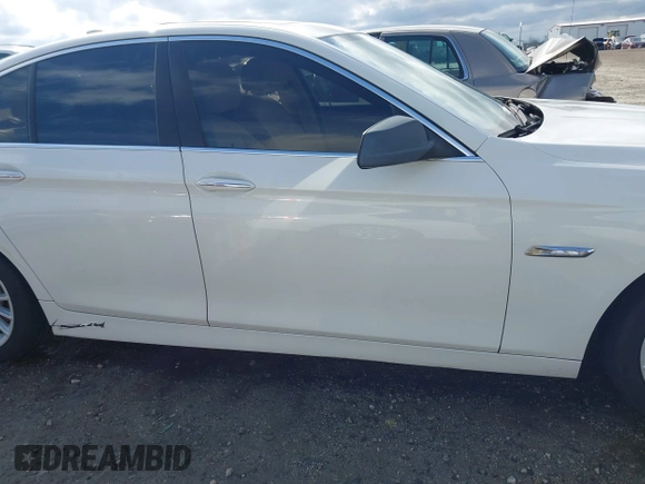 2011 BMW 5 Series 535i z VIN WBAFR7C50BC804345, wystawiony jako IAAI lot #41856642 z przebiegiem 127 357 mil mil oraz . Historia ofert i sprzedaży dostępna na DreamBid. Obrazek 13.