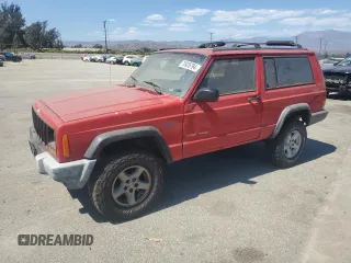 1998 Jeep Cherokee Sport with VIN 1J4FJ67S8WL245129, listed as a Copart auction lot 70926794 with 192,281 mi miles and Clean Title. Bid and sale history available at carsss.com. Image 1.