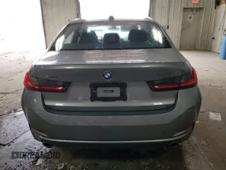 2024 BMW 3 Series 330i xDrive z VIN 3MW89FF03R8E39440, wystawiony jako Copart lot #58980965 z przebiegiem 32 699 mil mil oraz Czysty tytuł • Clean title. Historia ofert i sprzedaży dostępna na DreamBid. Obrazek 6.