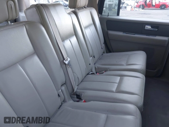 2010 Ford Expedition SSV с VIN 1FMJU1F59AEB51677, выставлен на аукционе IAAI как лот 40580840 с пробегом Не указан миль и . История ставок и продаж доступна на DreamBid. Изображение 8.