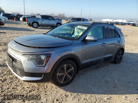 2024 Kia Niro LX with VIN KNDCP3LE1R5178033, listed as a Copart auction lot 44206525 with 21,324 mi miles and Salvage Title. Bid and sale history available at carsss.com. Image 1.