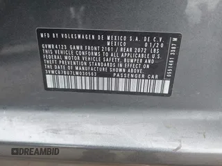 2020 Volkswagen Jetta S z VIN 3VWCB7BU7LM030563, wystawiony jako IAAI lot #42136203 z przebiegiem 52 649 mil mil oraz . Historia ofert i sprzedaży dostępna na DreamBid. Obrazek 9.
