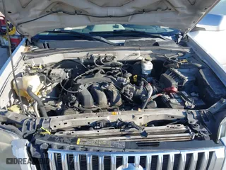2008 Mercury Mariner Premier with VIN 4M2CU87178KJ19754, listed as a IAAI auction lot 41595974 with 239,180 mi miles. Bid and sale history available at carsss.com. Image 10.