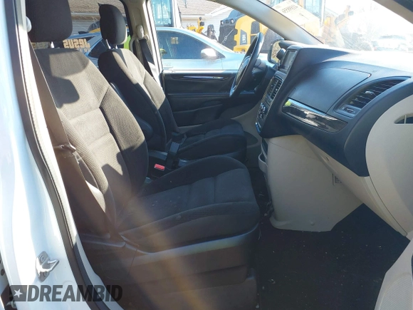 2019 Dodge Grand Caravan SE with VIN 2C4RDGBG2KR799660, listed as a IAAI auction lot 41898556 with 104,642 mi miles and . Bid and sale history available at DreamBid. Image 5.