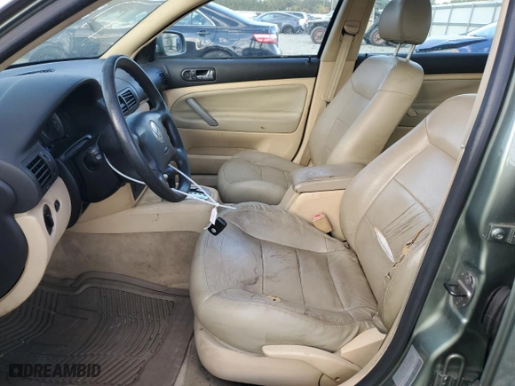2003 Volkswagen Passat GLS with VIN WVWPD63B23P040532, listed as a Copart auction lot 75184604 with 132,001 mi miles and Salvage Title. Bid and sale history available at carsss.com. Image 7.