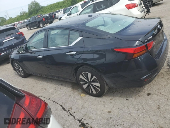 2021 Nissan Altima 2.5 SV with VIN 1N4BL4DV3MN377093, listed as a Copart auction lot 53203734 with 61,052 mi miles and Salvage Title. Bid and sale history available at carsss.com. Image 2.