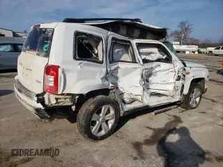 2014 Jeep Patriot Latitude with VIN 1C4NJRFB4ED892754, listed as a Copart auction lot 46517945 with 161,042 mi miles and Salvage title. Bid and sale history available at DreamBid. Image 3.