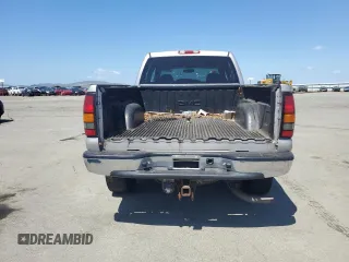 2004 GMC Sierra 2500 SLE z VIN 1GTGK23U64F211239, wystawiony jako Copart lot #54905465 z przebiegiem 193 492 mil mil oraz Szkody całkowita. Historia ofert i sprzedaży dostępna na DreamBid. Obrazek 6.