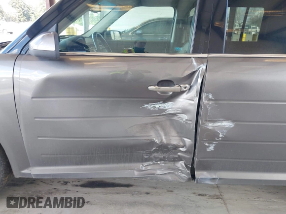 2009 Ford Flex SEL with VIN 2FMEK62C09BA50317, listed as a IAAI auction lot 41819275 with 171,813 mi miles. Bid and sale history available at carsss.com. Image 6.
