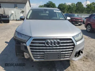 2017 Audi Q7 Premium Plus z VIN WA1LAAF76HD019543, wystawiony jako Copart lot #63573905 z przebiegiem 121 657 mil mil oraz Szkoda całkowita • Salvage title. Historia ofert i sprzedaży dostępna na DreamBid. Obrazek 5.