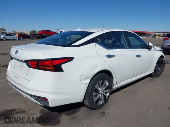 2019 Nissan Altima S with VIN 1N4BL4BV0KC217944, listed as a IAAI auction lot 41554185 with 121,514 mi miles and . Bid and sale history available at DreamBid. Image 4.