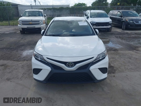 2020 Toyota Camry SE z VIN 4T1G11AK7LU975234, wystawiony jako IAAI lot #41912569 z przebiegiem 114 547 mil mil oraz . Historia ofert i sprzedaży dostępna na DreamBid. Obrazek 12.