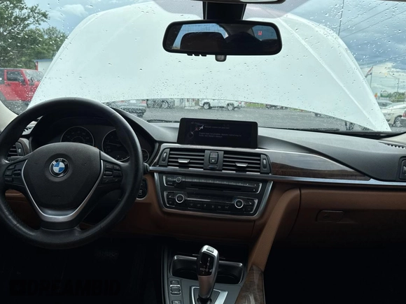 2015 BMW 3 Series 328i xDrive with VIN WBA3B5C59FP654679, listed as a Copart auction lot 59805525 with 120,885 mi miles and Clean title. Bid and sale history available at DreamBid. Image 9.