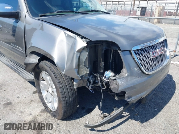 2008 GMC Yukon XL SLT 4SB with VIN 1GKFC160X8R172529, listed as a IAAI auction lot 41756244 with 148,219 mi miles and . Bid and sale history available at carsss.com. Image 6.