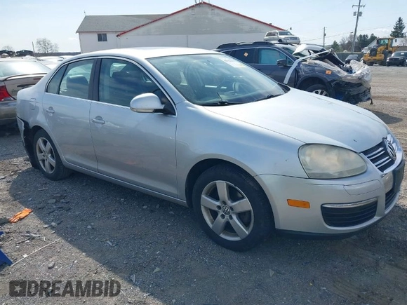 2009 Volkswagen Jetta Sedan SE with VIN 3VWRM71K59M131257, listed as a IAAI auction lot 41921694 with 190,389 mi miles. Bid and sale history available at carsss.com. Image 1.