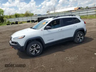 2014 Jeep Cherokee Trailhawk z VIN 1C4PJMBS5EW201897, wystawiony jako Copart lot #57378795 z przebiegiem 172 715 mil mil oraz Szkody całkowita. Historia ofert i sprzedaży dostępna na DreamBid. Obrazek 1.