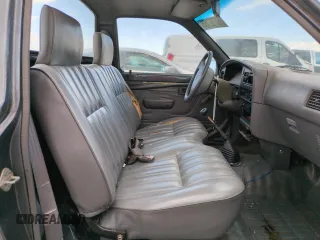 1993 Toyota Pickup with VIN 4TARN81A0PZ075782, listed as a Copart auction lot 62792165 with 159,828 mi miles and Clean title. Bid and sale history available at DreamBid. Image 10.