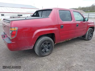 2006 Honda Ridgeline RT with VIN 2HJYK16276H535600, listed as a IAAI auction lot 42056441 with 221,671 mi miles. Bid and sale history available at carsss.com. Image 4.