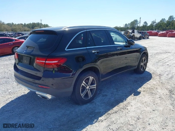 2016 Mercedes-Benz GLC with VIN WDC0G4JB6GF008107, listed as a IAAI auction lot 41666678 with 61,047 mi miles. Bid and sale history available at carsss.com. Image 4.