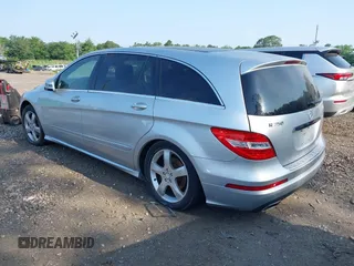 2011 Mercedes-Benz R 350 with VIN 4JGCB6FE3BA116931, listed as a IAAI auction lot 42577633 with 84,634 mi miles and . Bid and sale history available at DreamBid. Image 3.
