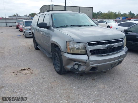 2007 Chevrolet Suburban LTZ with VIN 1GNFC16047J236158, listed as a IAAI auction lot 41266792 with 1 mi miles. Bid and sale history available at carsss.com. Image 1.