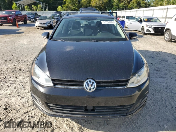 2017 Volkswagen Golf S z VIN 3VW017AU6HM508261, wystawiony jako Copart lot #61797425 z przebiegiem 156 482 mil mil oraz Czysty tytuł • Clean title. Historia ofert i sprzedaży dostępna na DreamBid. Obrazek 5.