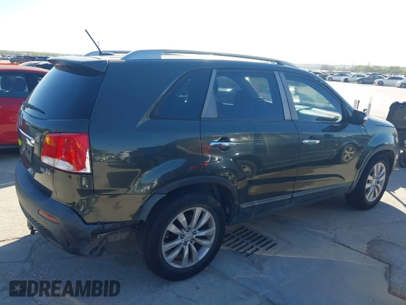 2011 Kia Sorento EX with VIN 5XYKU4A22BG095372, listed as a IAAI auction lot 41852948 with 265,609 mi miles. Bid and sale history available at carsss.com. Image 4.