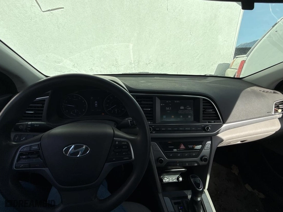 2018 Hyundai Elantra SEL with VIN 5NPD84LF7JH307865, listed as a Copart auction lot 86168954 with 85,784 mi miles and Clean Title. Bid and sale history available at carsss.com. Image 9.