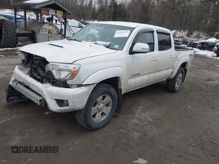 2014 Toyota Tacoma with VIN 3TMLU4EN5EM157590, listed as a IAAI auction lot 41687141 with 111,836 mi miles. Bid and sale history available at carsss.com. Image 17.