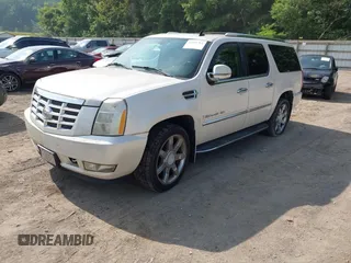 2007 Cadillac Escalade ESV z VIN 1GYFK66847R396373, wystawiony jako IAAI lot #42451362 z przebiegiem 146 008 mil mil oraz . Historia ofert i sprzedaży dostępna na DreamBid. Obrazek 2.