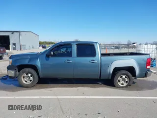 2010 GMC Sierra 1500 with VIN 3GTRCTEA7AG111448, listed as a IAAI auction lot 41800513 with Not Provided miles and . Bid and sale history available at DreamBid. Image 14.