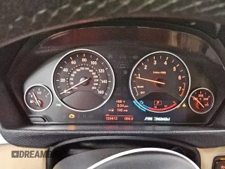 2013 BMW 3 Series 328i with VIN WBA3C1G52DNR44366, listed as a Copart auction lot 64365855 with 124,413 mi miles and Clean title. Bid and sale history available at DreamBid. Image 9.