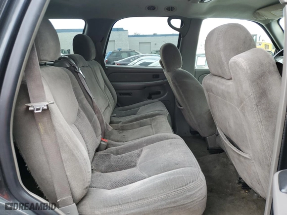 2004 Chevrolet Tahoe LS with VIN 1GNEC13T54R305561, listed as a Copart auction lot 49287825 with 271,576 mi miles and Salvage Title. Bid and sale history available at carsss.com. Image 11.