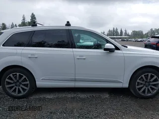2017 Audi Q7 Premium Plus with VIN WA1LAAF78HD011055, listed as a IAAI auction lot 42509579 with 115,815 mi miles and . Bid and sale history available at DreamBid. Image 14.
