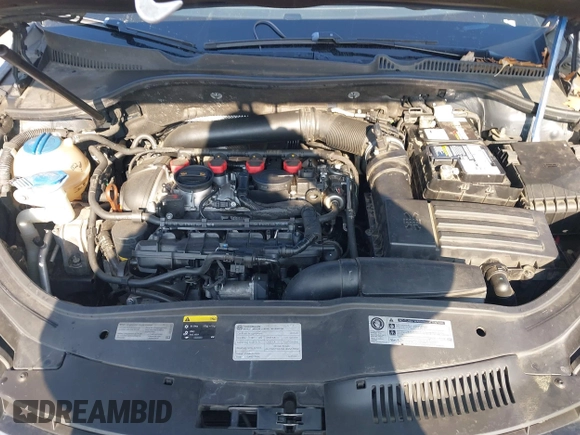 2015 Volkswagen Eos Komfort with VIN WVWBW8AH7FV004228, listed as a IAAI auction lot 41659825 with 71,468 mi miles and . Bid and sale history available at DreamBid. Image 10.