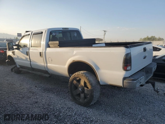 2008 Ford F-250 XL with VIN 1FTSW21R78ED64009, listed as a Copart auction lot 61823275 with 179,518 mi miles and Salvage title. Bid and sale history available at DreamBid. Image 2.