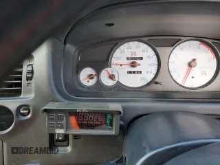 1997 Nissan Skyline z VIN BCNR33042682, wystawiony jako Copart lot #76562674 z przebiegiem 61 791 mil mil oraz Czysty tytuł • Clean title. Historia ofert i sprzedaży dostępna na DreamBid. Obrazek 9.