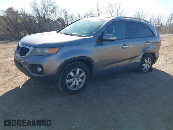 2011 Kia Sorento LX with VIN 5XYKT3A1XBG051561, listed as a IAAI auction lot 41749152 with 244,793 mi miles. Bid and sale history available at carsss.com. Image 2.