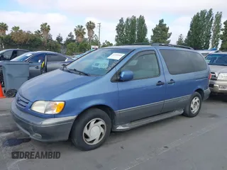 2001 Toyota Sienna LE z VIN 4T3ZF13C41U373962, wystawiony jako IAAI lot #42489583 z przebiegiem 142 135 mil mil oraz . Historia ofert i sprzedaży dostępna na DreamBid. Obrazek 6.