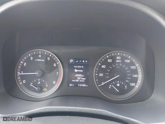 2016 Hyundai Tucson Limited with VIN KM8J33A29GU148840, listed as a IAAI auction lot 42064605 with 119,186 mi miles. Bid and sale history available at carsss.com. Image 7.