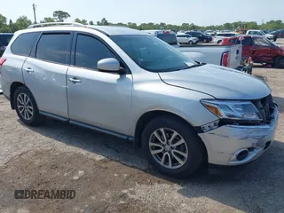 2015 Nissan Pathfinder SV z VIN 5N1AR2MN8FC668854, wystawiony jako IAAI lot #42202456 z przebiegiem 219 647 mil mil oraz . Historia ofert i sprzedaży dostępna na DreamBid. Obrazek 1.