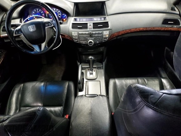 2012 Honda Crosstour EX-L z VIN 5J6TF2H57CL001389, wystawiony jako Copart lot #52324915 z przebiegiem 242 836 mil mil oraz Szkoda całkowita • Salvage title. Historia ofert i sprzedaży dostępna na DreamBid. Obrazek 8.