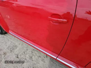 2014 Volkswagen Beetle 1.8T w/Premium z VIN 3VW517AT9EM819966, wystawiony jako Copart lot #76990014 z przebiegiem Nie podano mil oraz Nie do naprawy • Non repairable. Historia ofert i sprzedaży dostępna na DreamBid. Obrazek 12.